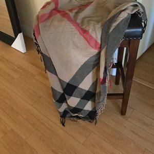 Authentic Burberry light scarf